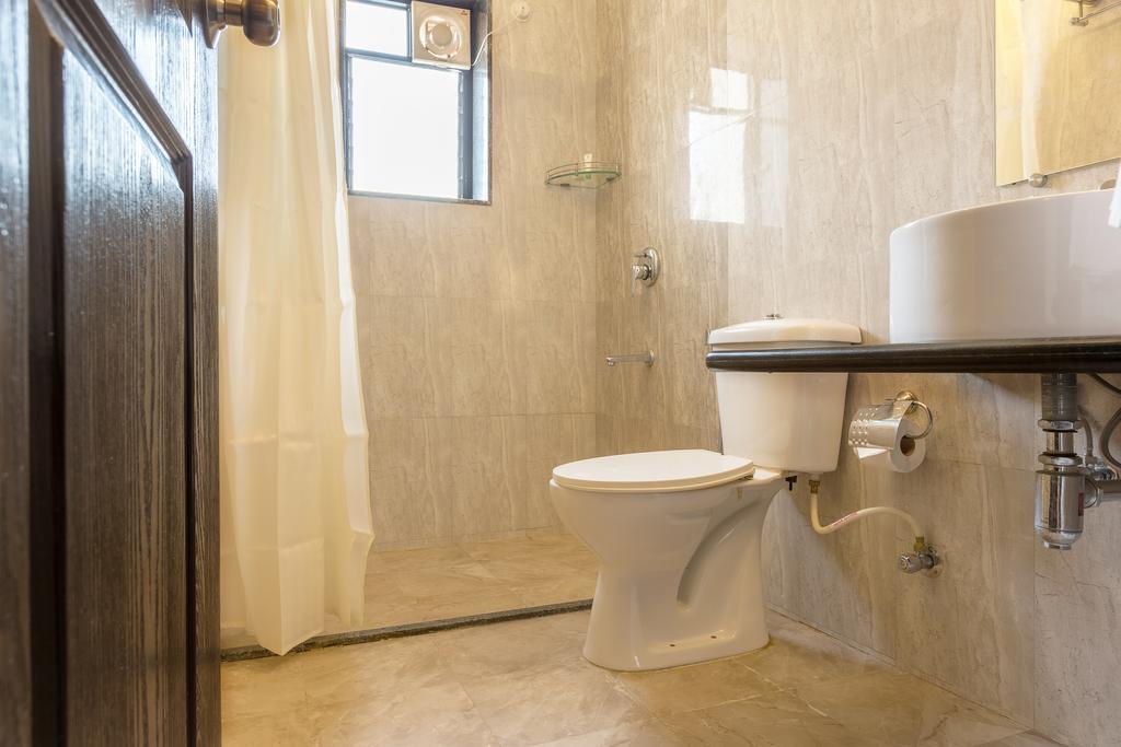 Treebo Trend Zeebo Suites Arpora Exteriör bild